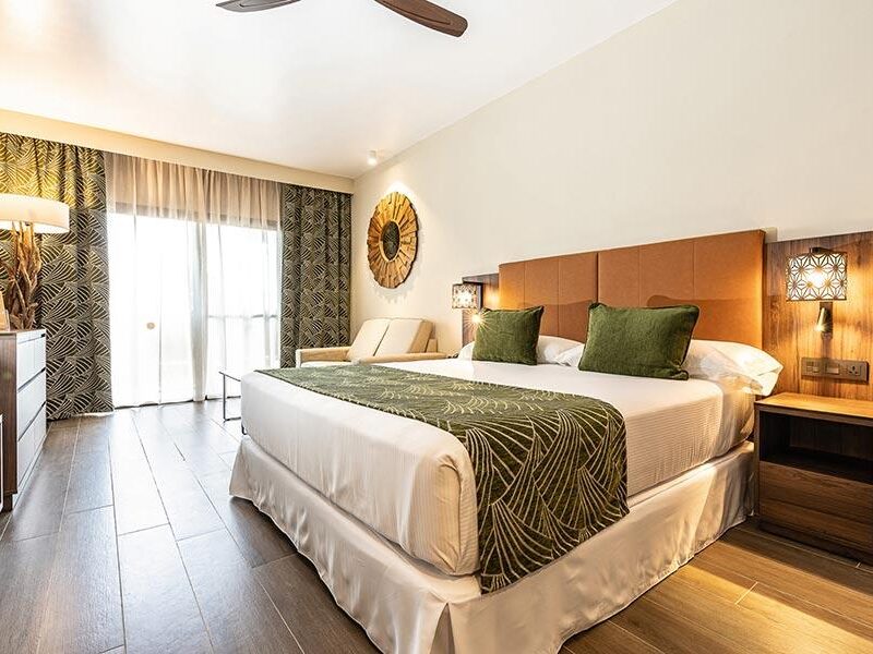 Junior Suite courtyard view
